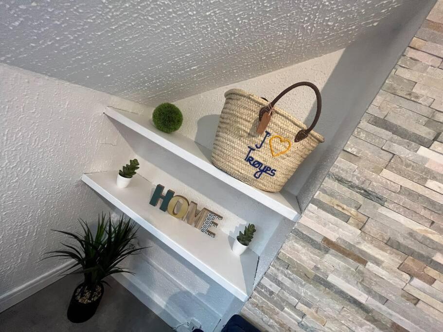 Appartement « My Love » Sainte-Savine Extérieur photo